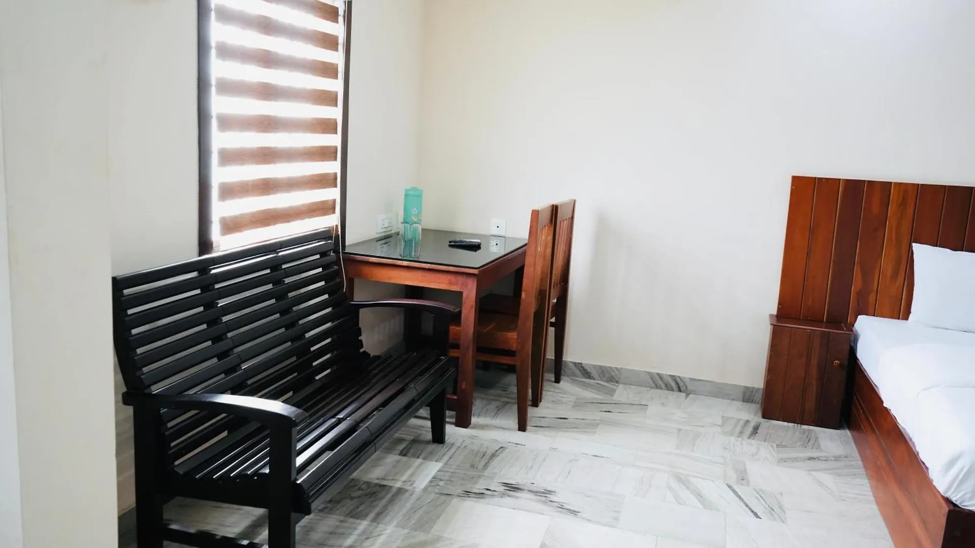 Kalanad Residency And Convention Centre Hotel Kalanadu