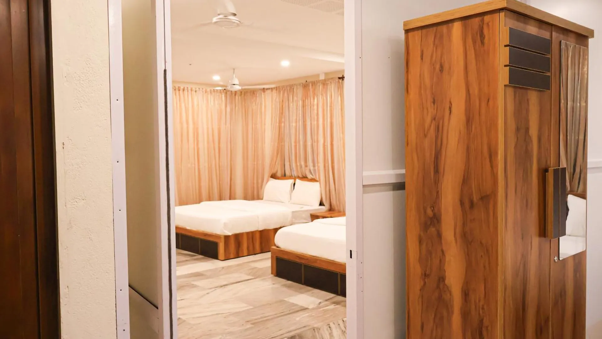 Kalanad Residency And Convention Centre Hotel Kalanadu 0*,  India